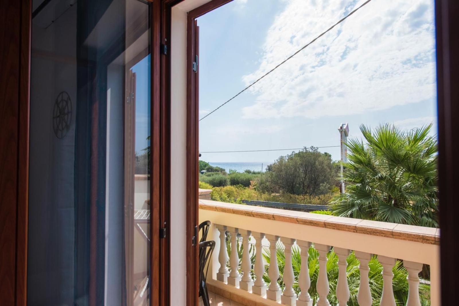 B&B Casa Cosmano Brancaleone Marina Εξωτερικό φωτογραφία