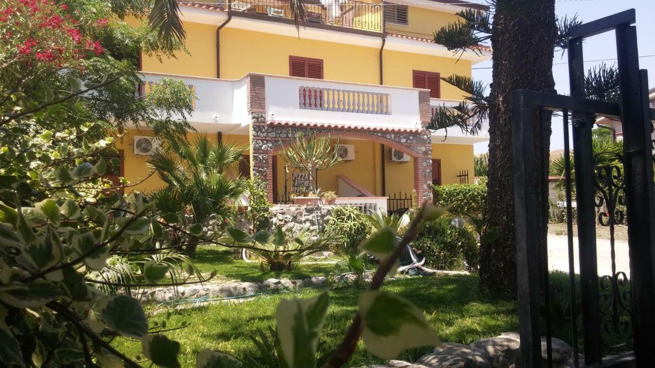 B&B Casa Cosmano Brancaleone Marina Εξωτερικό φωτογραφία